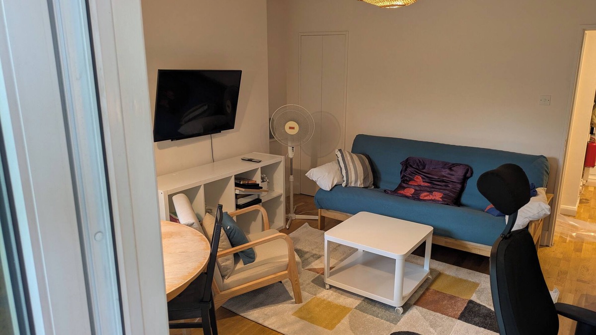 Evelyn Apartment | Newly renovated near river, zone 2 quiet and cozy apartment , sleeps 4