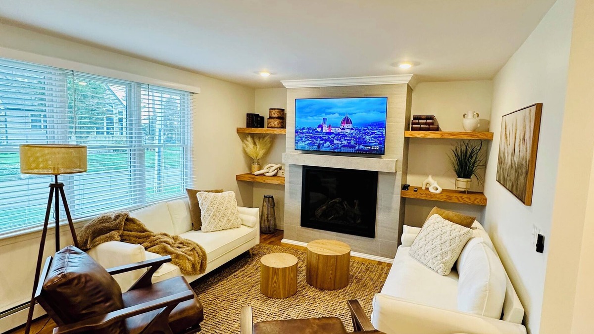 Fifth Ward House | Newly renovated Newport home. Walking distance to all that Newport has to offer!