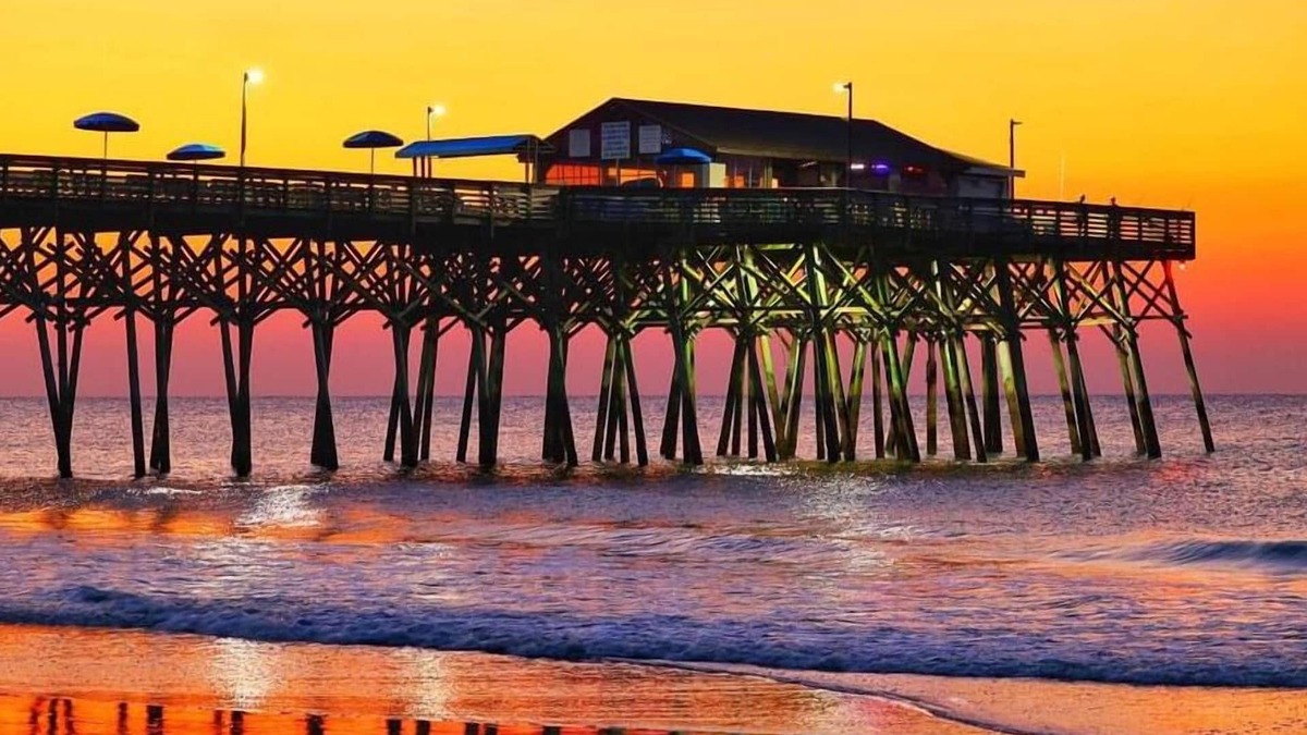 Myrtle Beach Resort | Newly RENOVATED! Oceanview w King suite Pools W/D