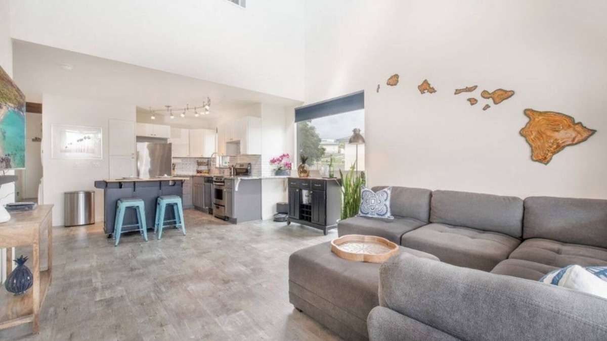 Historic Kailua Village Condo | Newly renovated, ocean view, steps from downtown