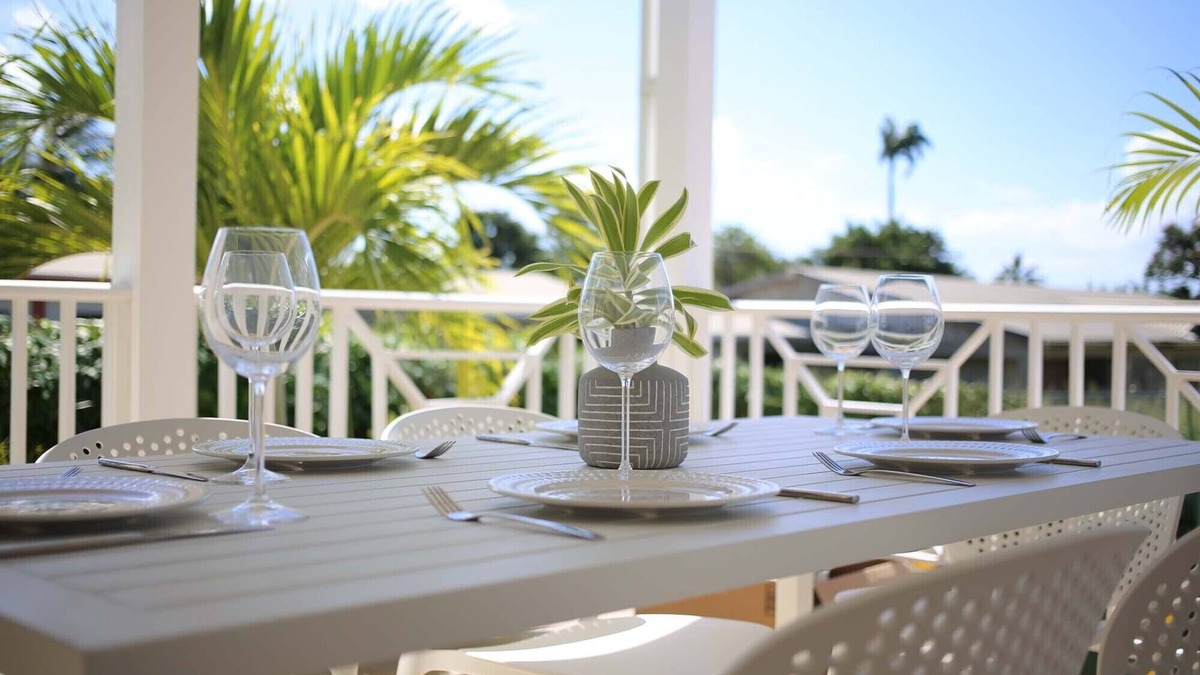 Weston Condo | Newly Renovated - Spacious 3 Bedroom on West Coast (Lantana 39)