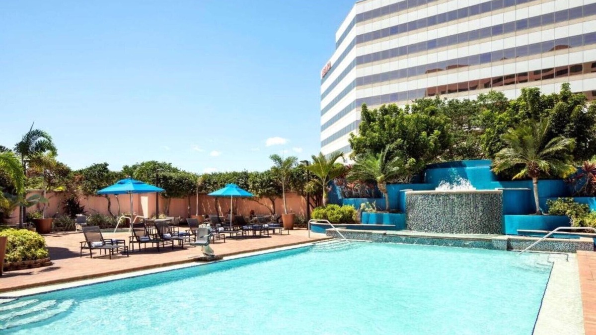 Westshore House | Newly Renovated Suites Tampa Airport Westshore