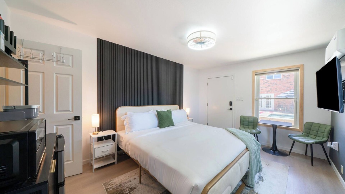 Jefferson Apartment | Newly Renovated Tranquil 1-Bed Studio Retreat in San Antonio's Historic District
