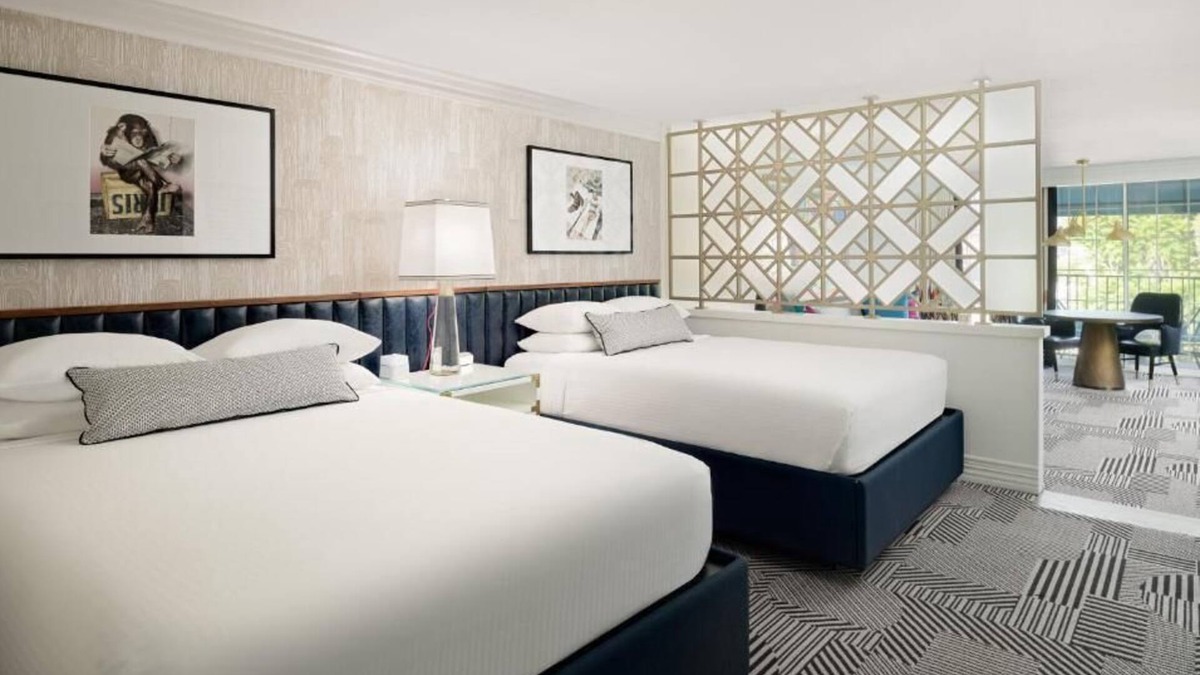 Tri-West Hotel | Newly-renovated luxury suites w/kitchenette & balcony! Close to Beverly Hills