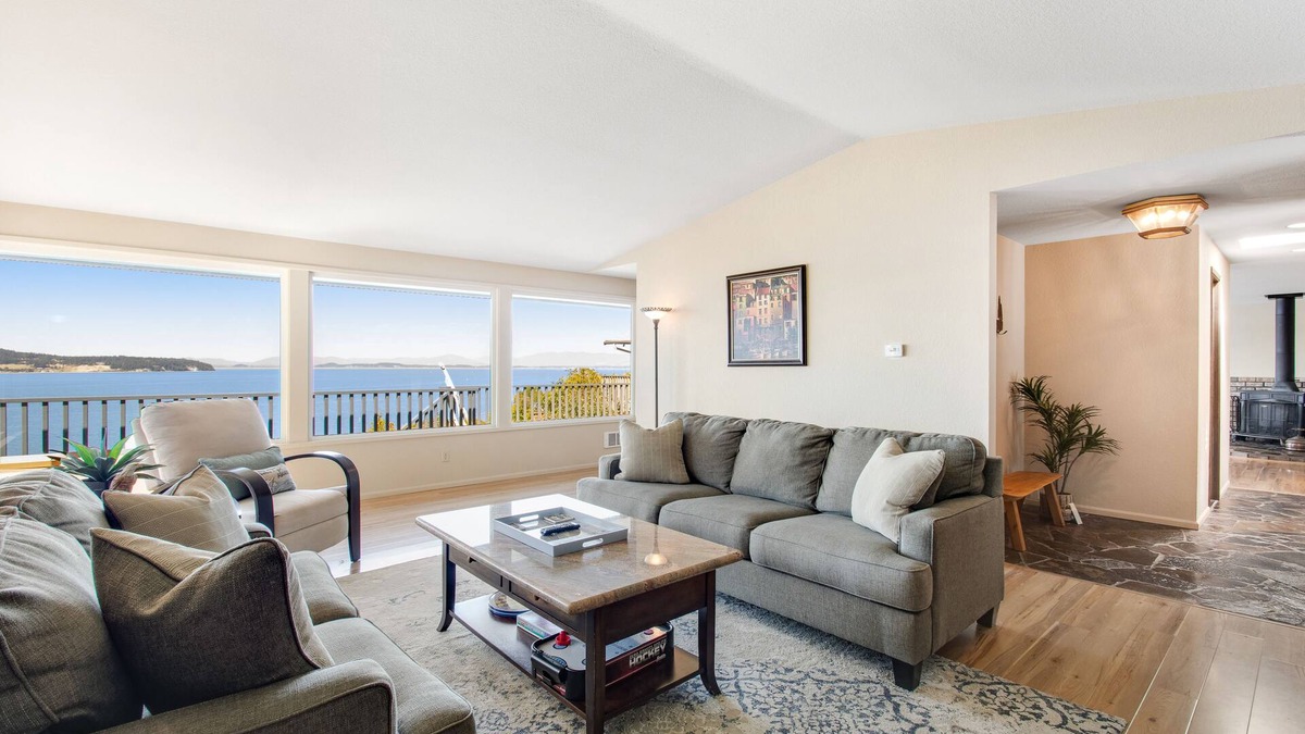 Camano Island House | Newly updated waterfront home with gas grill, fast WiFi, stunning views & W/D