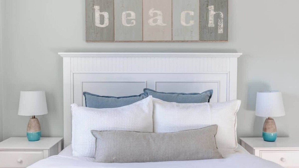 Fifth Ward Apartment | Newport's fav Neighborhood 3bed