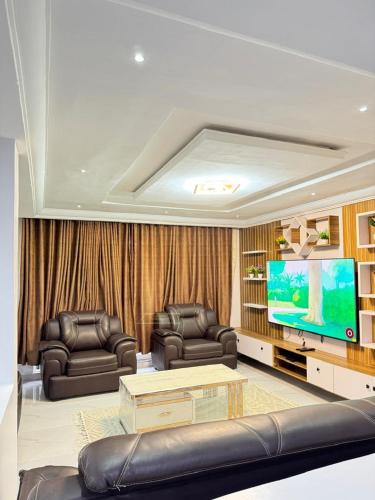 Surulere Apartment | newtown apartment olaleye iporin surulere nigeria