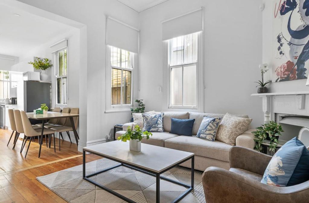 Newtown House | Newtown Nest - Chic Terrace Living off King Street
