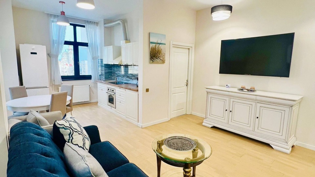 Old Town Apartment | Next Apartments Piata Ovidiu Constanta 3