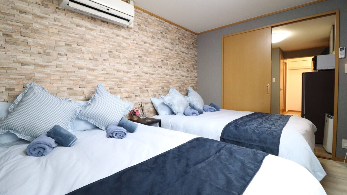Naniwa Apartment | *Next to Daikokucho Sta*JR Imamiya Sta 9 Mins Walk*One Sta to Namba*2BR *6 PAX*