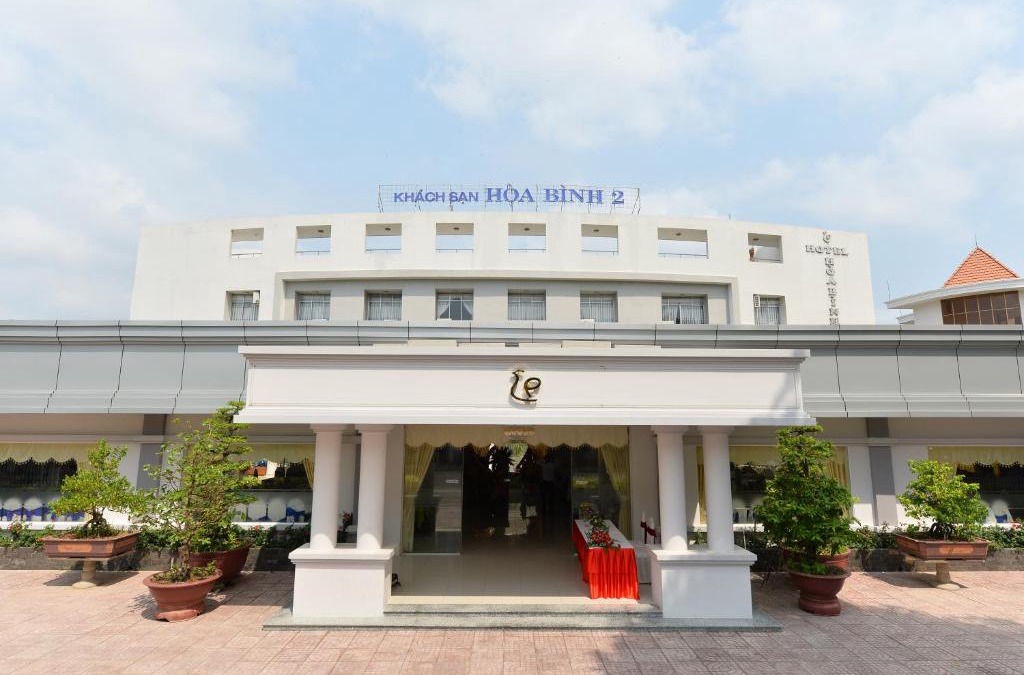 Long Xuyen Hotel | Nhà Hàng Khách Sạn Hòa Bình 2