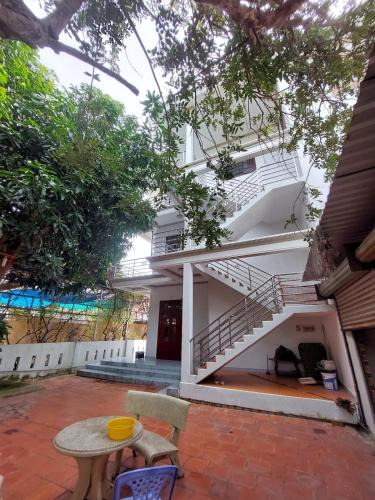 East Ham Tien Beach Apartment | Nhà nghỉ Huyền Linh
