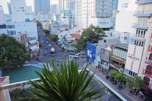 Tran Phu Beach Apartment | Nha Trang Center Point