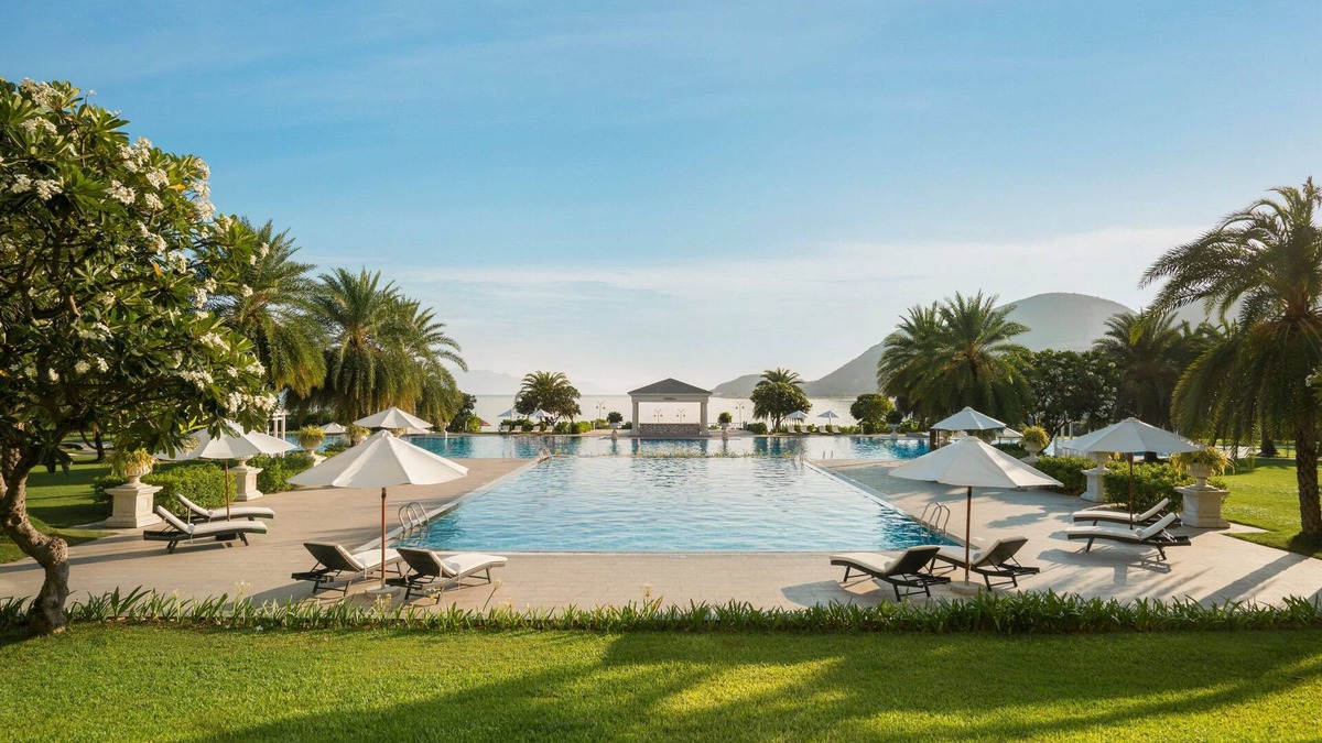 Nha Trang Resort | Nha Trang Marriott Resort & Spa, Hon Tre Island