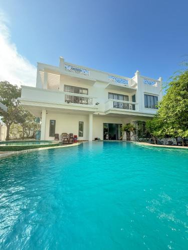 Nha Trang House | Nha Trang Pearl Beach Villa