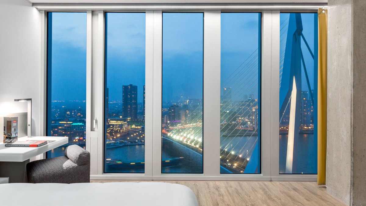 Kop van Zuid Hotel | nhow Rotterdam Hotel