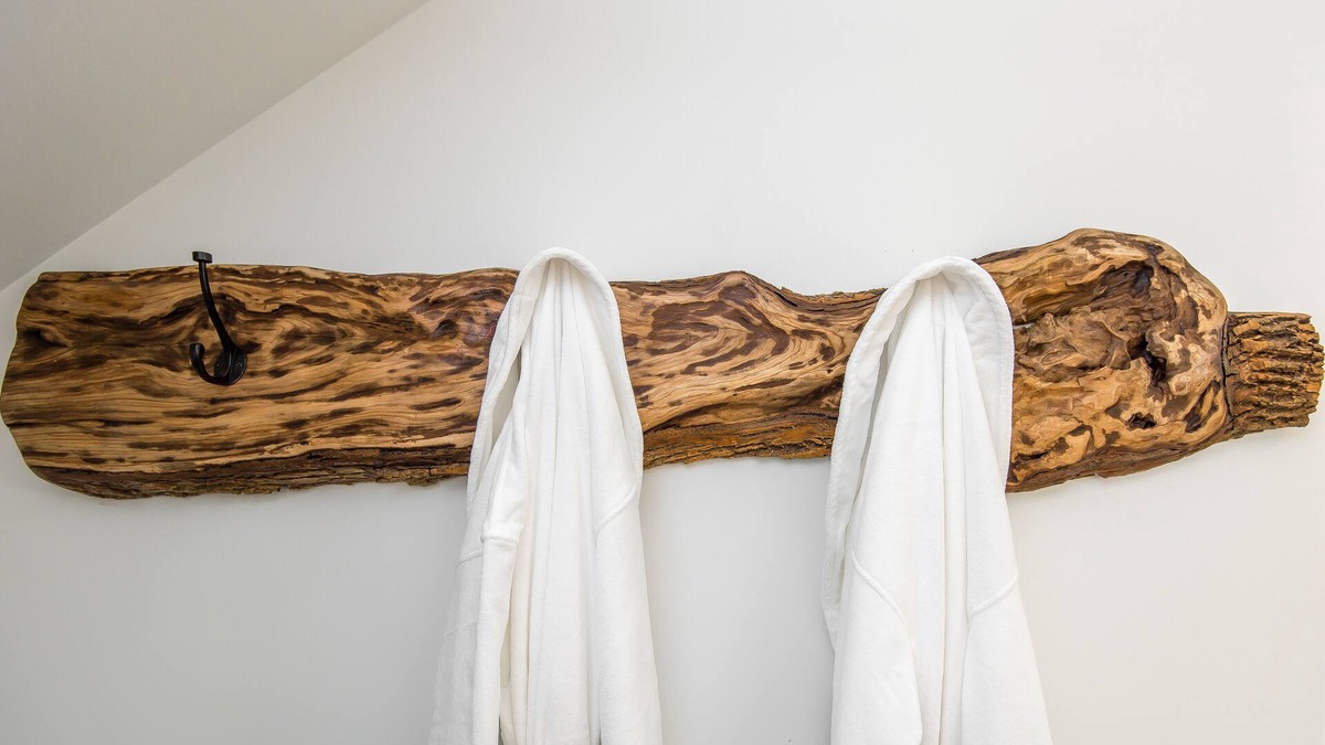 Wainfleet Apartment | Niagara's South Coast Guest House On 10 Acres Wooded Property.
