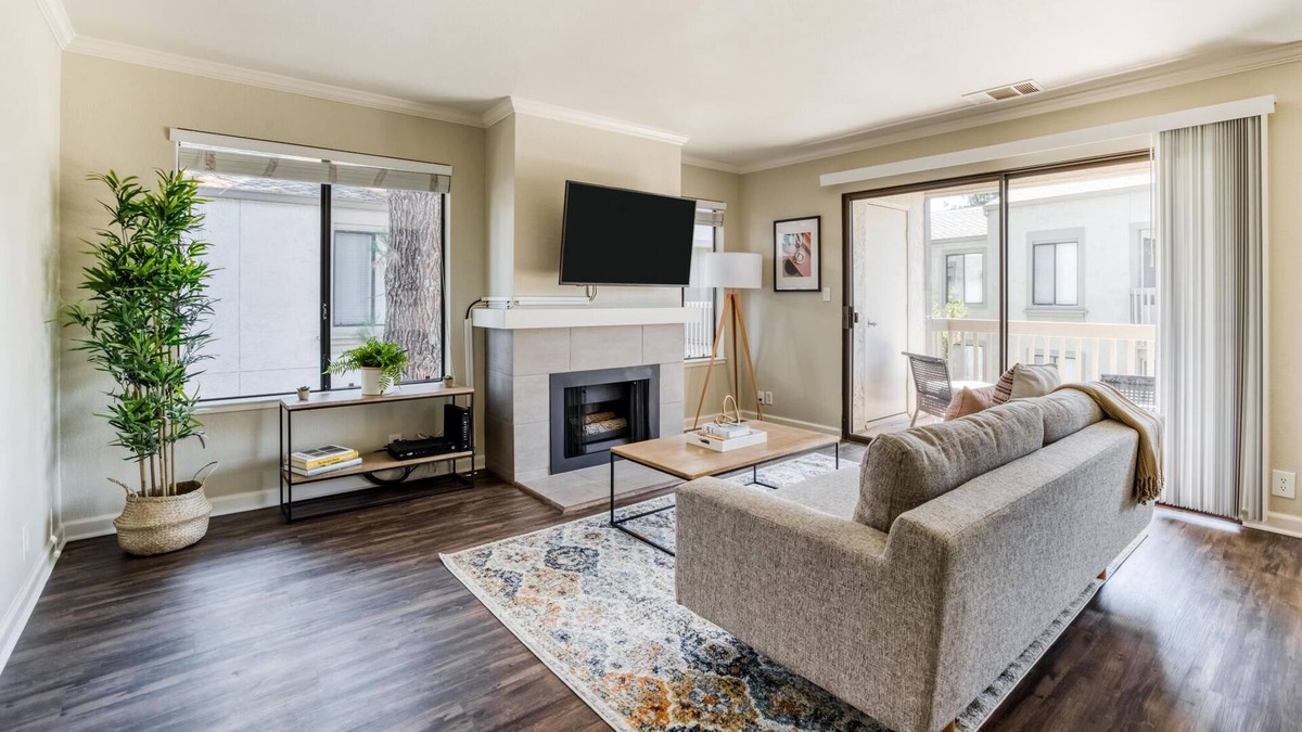 Walnut Creek Apartment | Nice 1BR in Walnut Creek, Parking + Pet-Friendly
