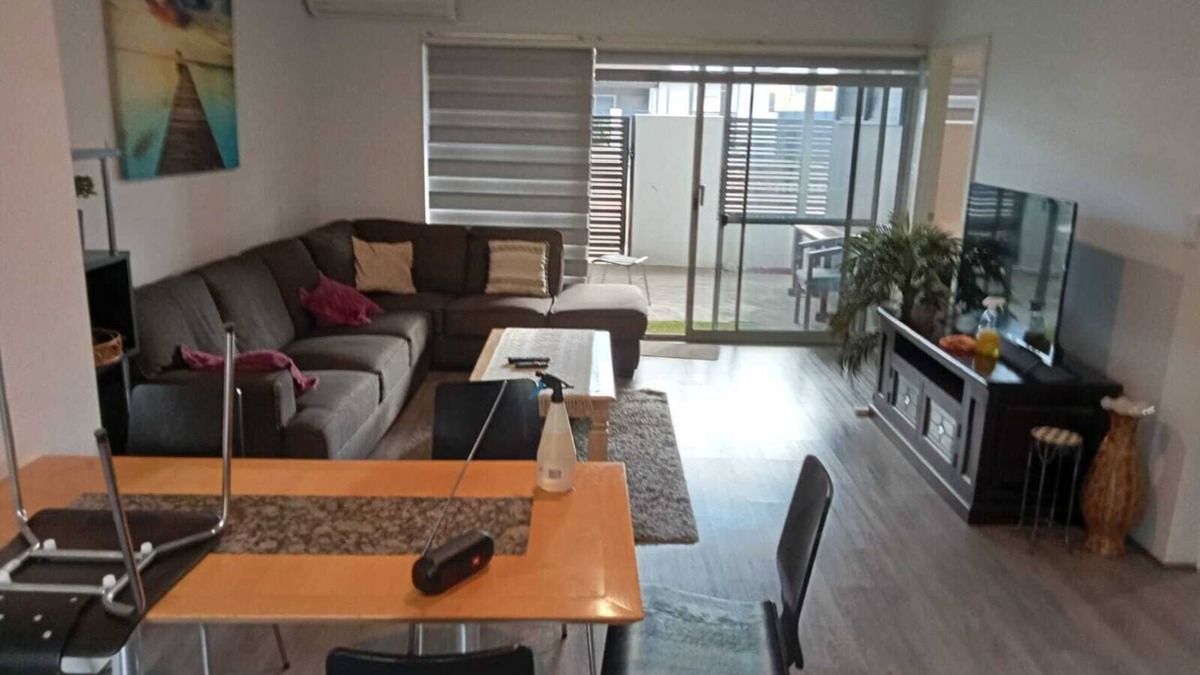 Kelmscott Apartment | Nice 2 bedrooms and 1 bathroom apartment in the south east of the Perth City.
