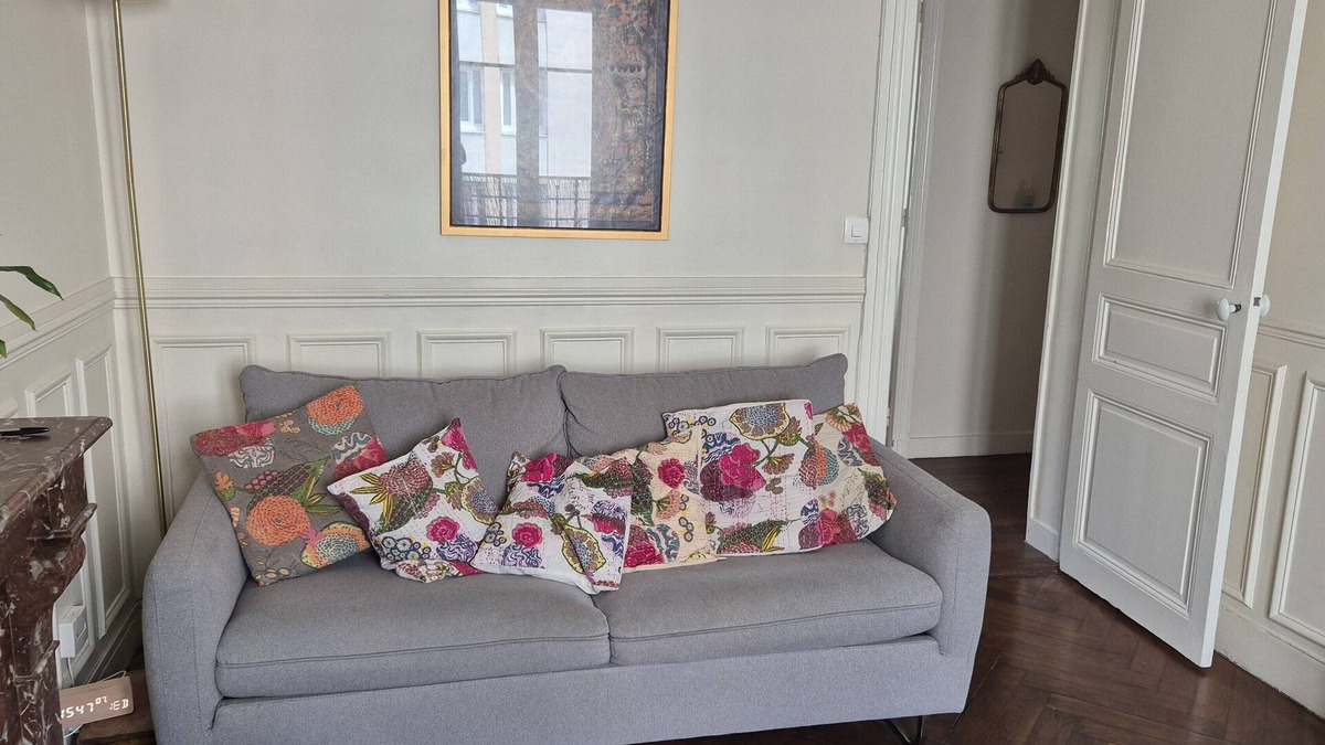Quartier Sainte-Marguerite Apartment | Nice 2 rooms in the Quartier Charonne, Paris