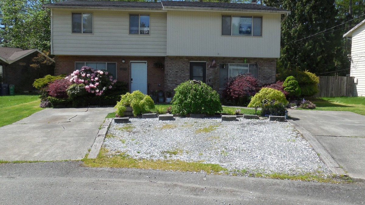 Federal Way House | Nice 2 story 3 BR 1200s/f Townhome
