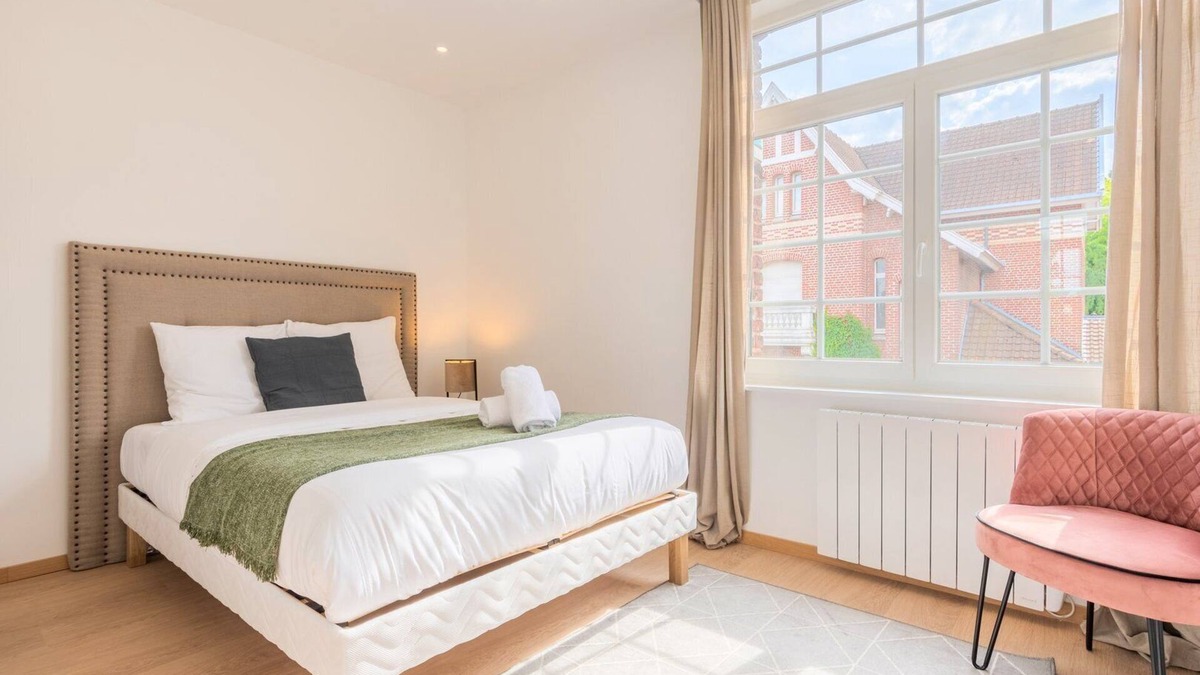 Marcq-en-Baroeul Apartment | Nice 20m2 bright atypical flat with terrace