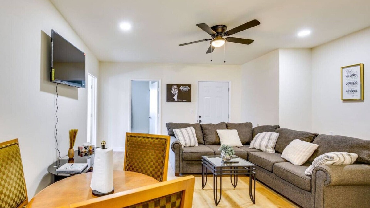 Paradise Hills Apartment | Nice and comfortable