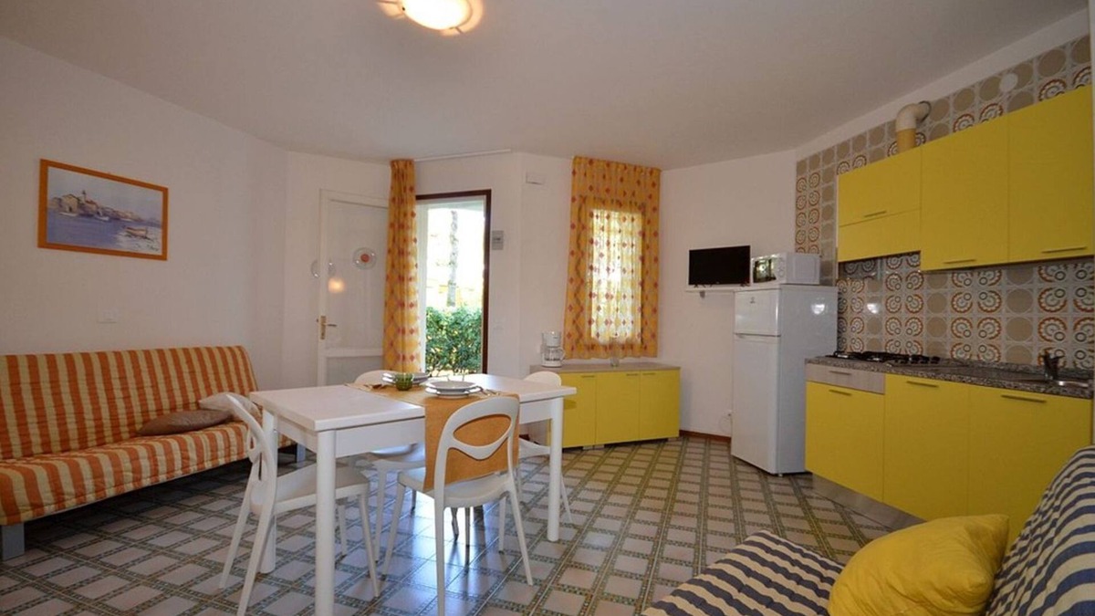 Bibione Apartment | Nice and cozy studio apartment with outdoor pool