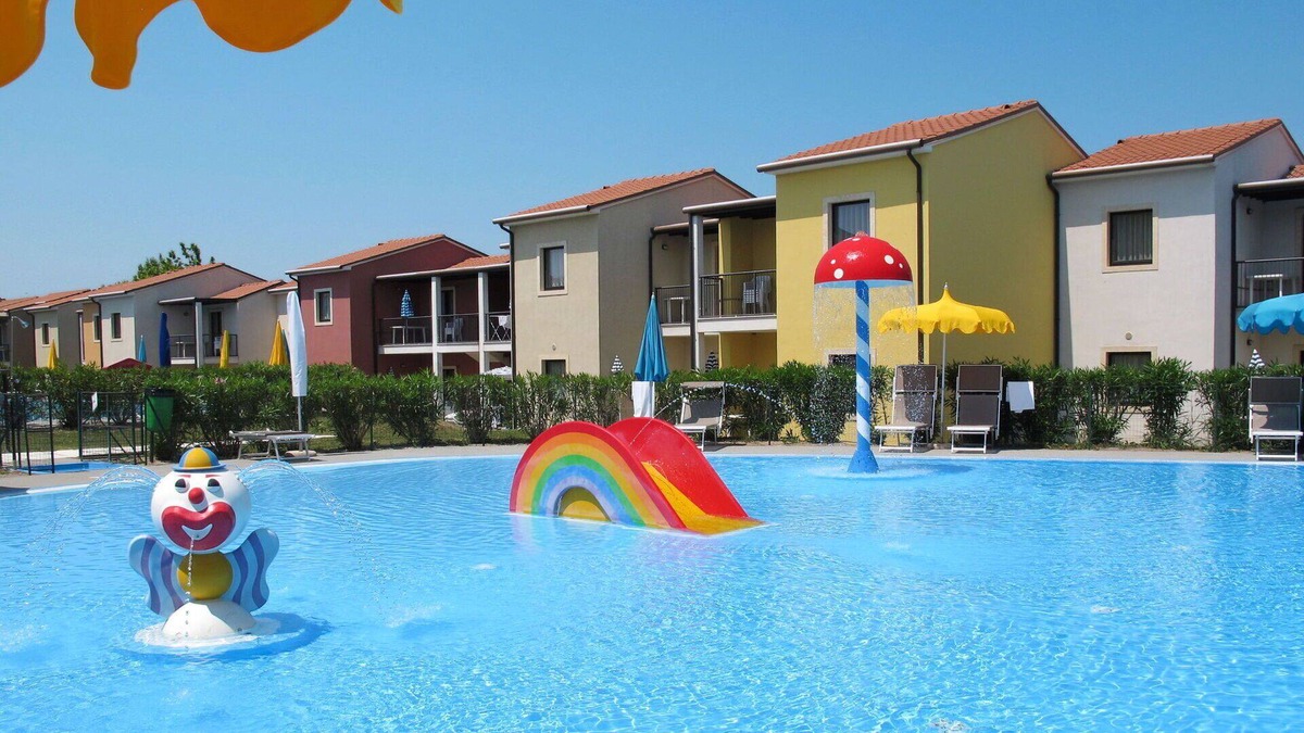 Cavalcaselle Apartment | Nice apartment for 6 guests with WIFI, pool, A/C, TV and balcony