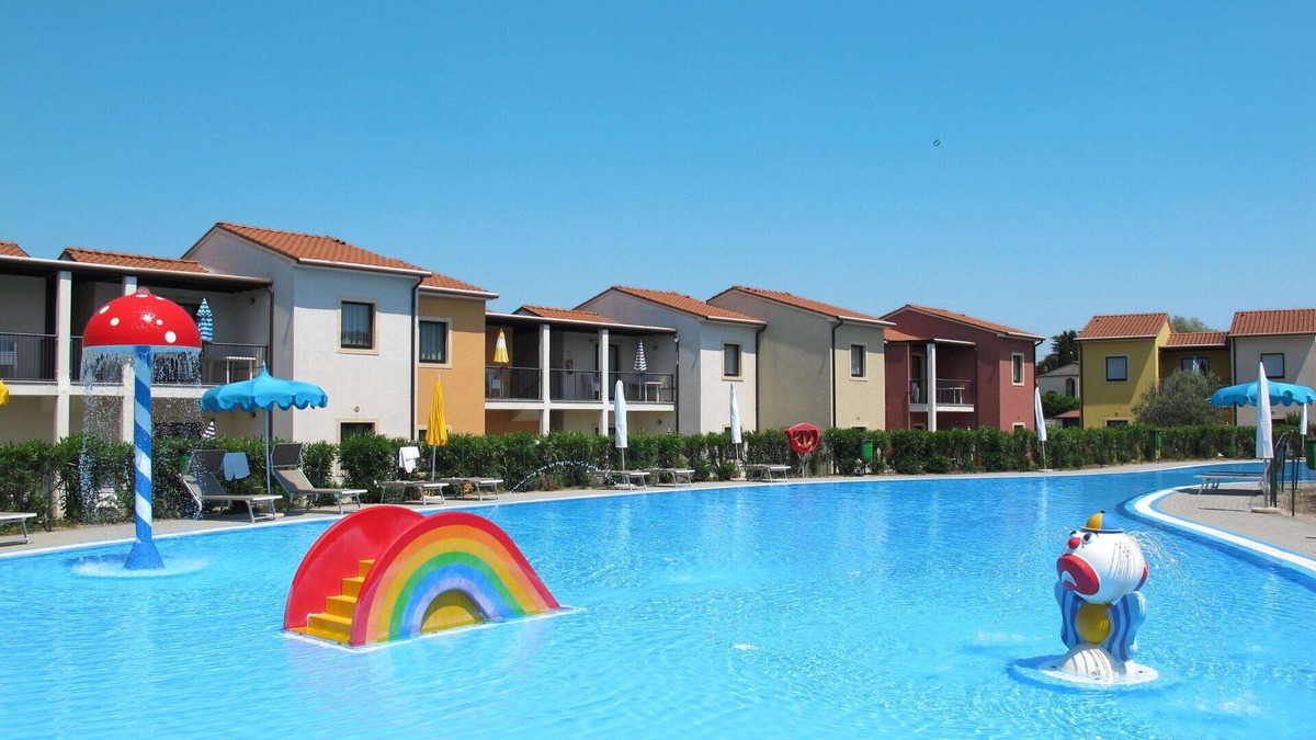 Cavalcaselle Apartment | Nice apartment for 6 guests with A/C, WIFI, pool, TV and terrace