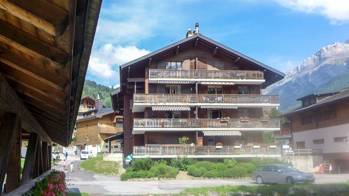 Ormont-Dessus Apartment | Nice apartment for 4 guests with WIFI, TV, balcony and panoramic view