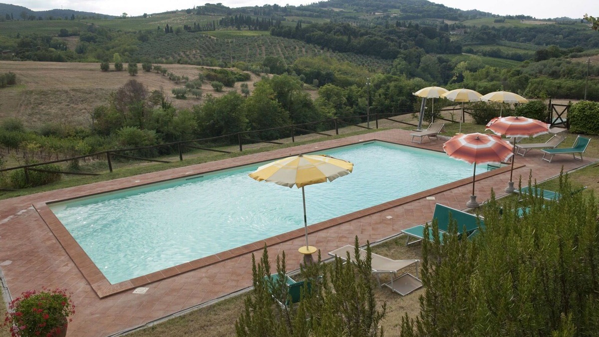 San Gimignano Apartment | Nice apartment for 4 guests with WIFI, pool, A/C, pets allowed and panoramic view