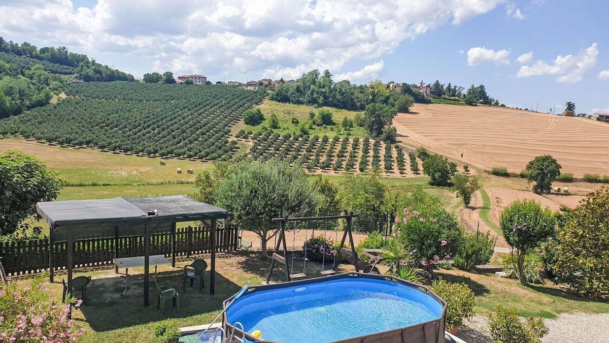 Penango Apartment | Nice apartment for 2 people with WIFI, TV, patio and panoramic view