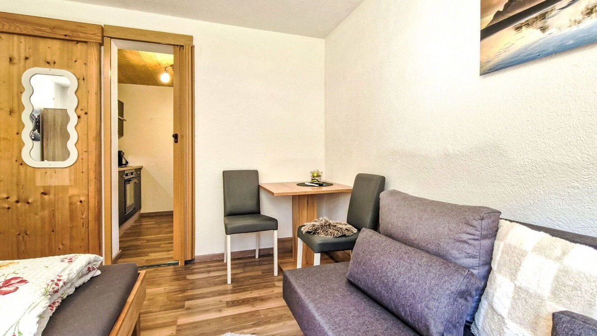 Huben Apartment | Nice apartment for 3 guests with WIFI, TV and pets allowed