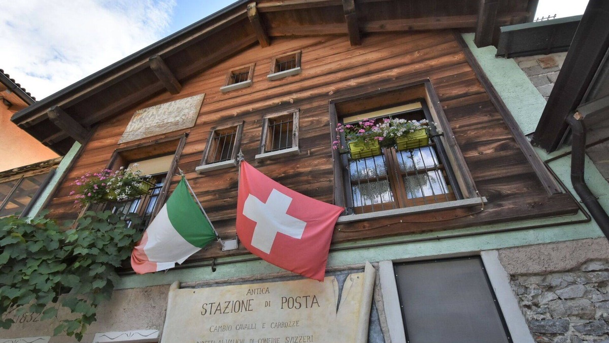 Prata Camportaccio Apartment | Nice apartment for 3 guests with A/C, WIFI, TV, patio and pets allowed