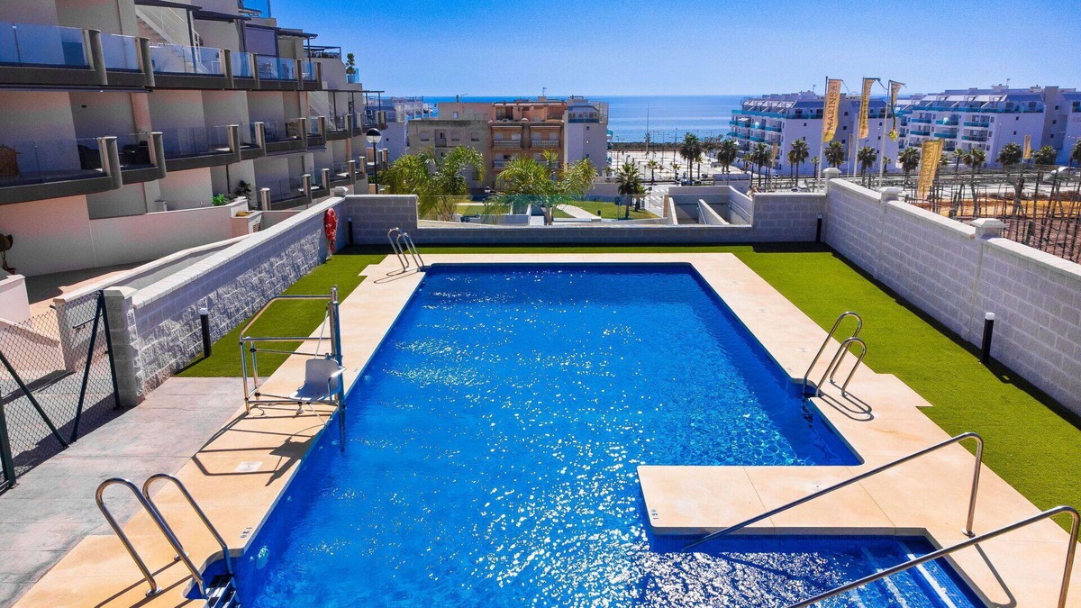 Los Llanos Apartment | Nice apartment for 4 guests with A/C, pool, WIFI, TV and patio
