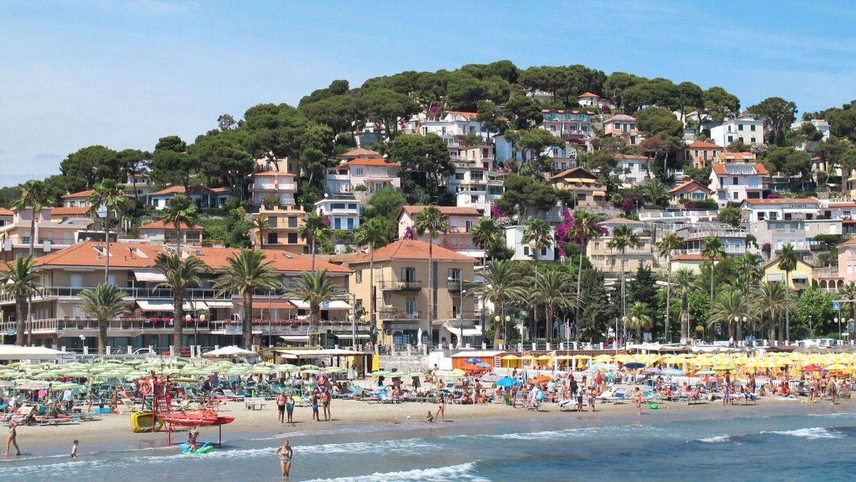 Marina di Andora Apartment | Nice apartment for 4 guests with WIFI, A/C and TV
