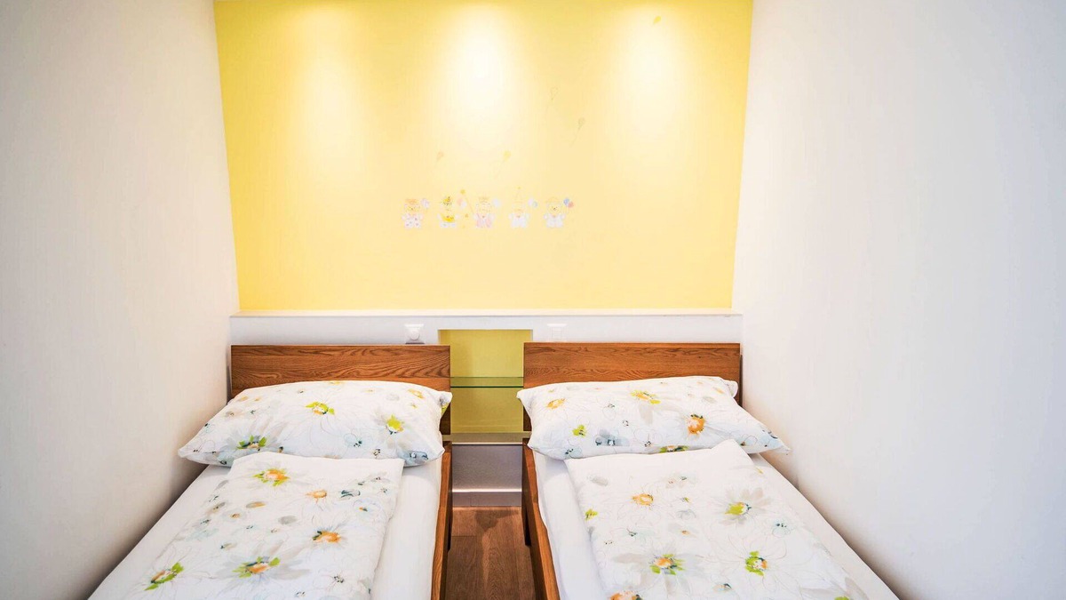 Leukerbad Apartment | Nice apartment for 5 people with WIFI, TV and balcony