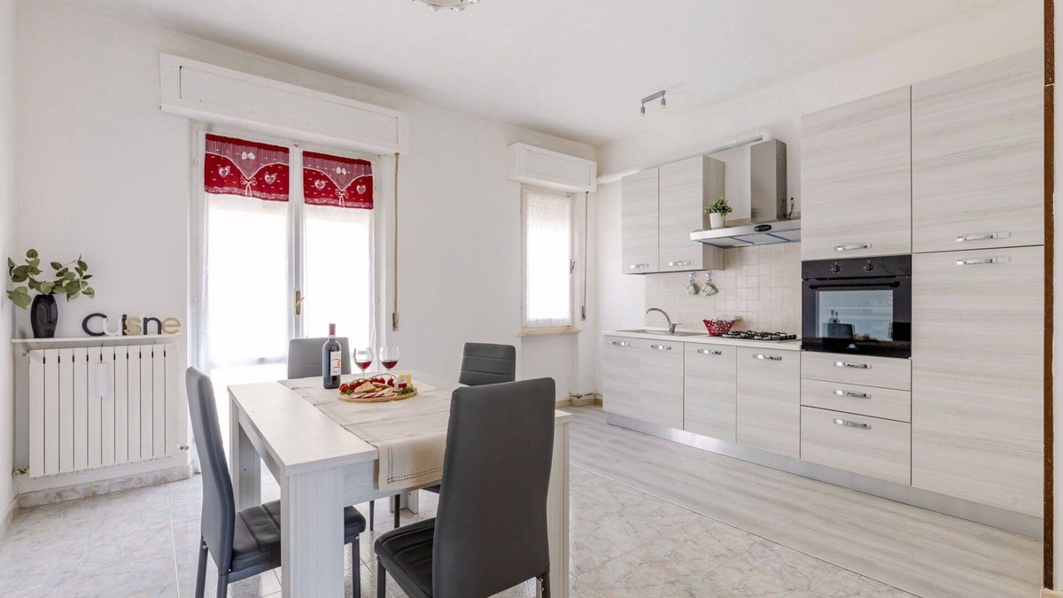 Loreto Apartment | Nice apartment for 5 people with WIFI, TV, terrace and panoramic view, close to Porto Recanati