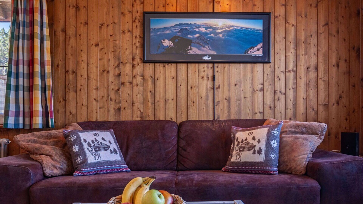 Salins Apartment | Nice apartment for 6 guests with WIFI, TV and balcony
