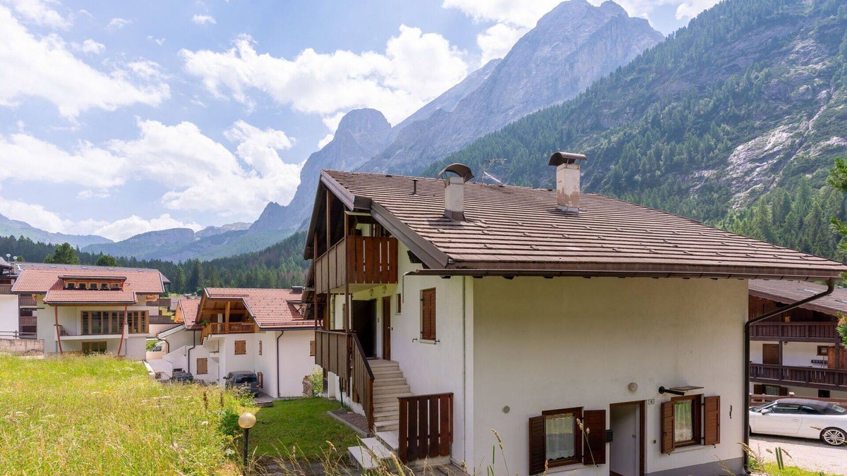 Penia Apartment | Nice apartment for 6 guests with WIFI, TV, patio and pets allowed