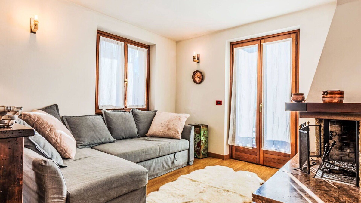 Sant'Antonio di Mavignola Apartment | Nice apartment for 6 guests with TV and balcony