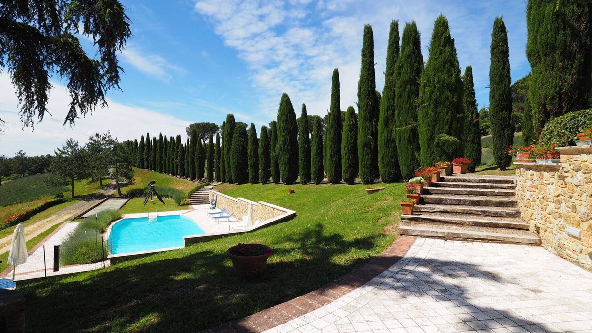 Volterra Apartment | Nice apartment for 6 people with WIFI, pool, panoramic view and parking, close to San Gimignano