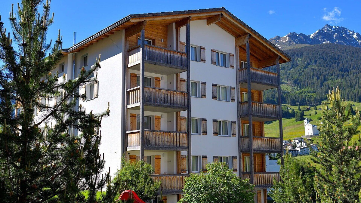 Savognin Apartment | Nice apartment for 8 guests with WIFI, TV, terrace and panoramic view