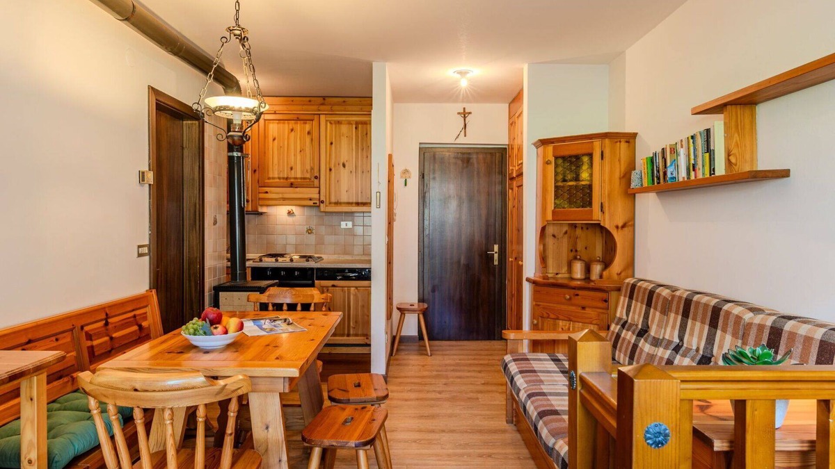 Pinzolo Apartment | Nice apartment for 8 guests with TV and panoramic view