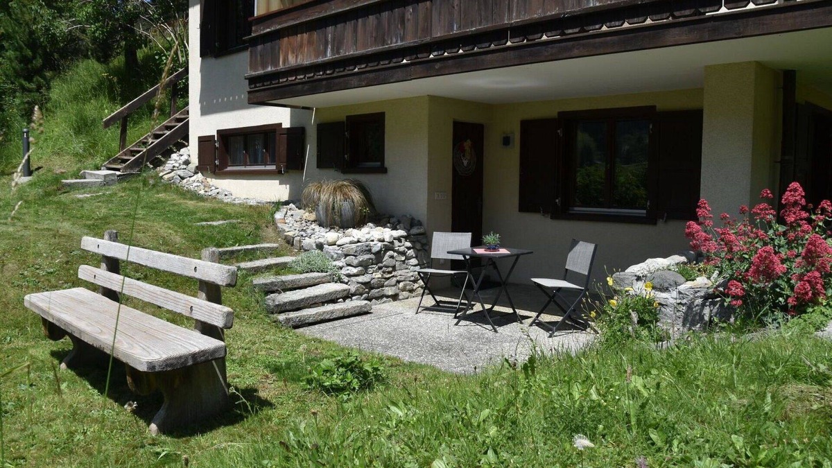 Churwalden Apartment | Nice apartment for 2 guests with WIFI, TV and balcony