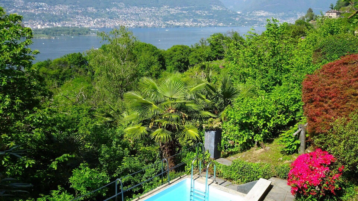 San Nazzaro Apartment | Nice apartment for 4 people with pool, WIFI, TV, patio, pets allowed and panoramic view