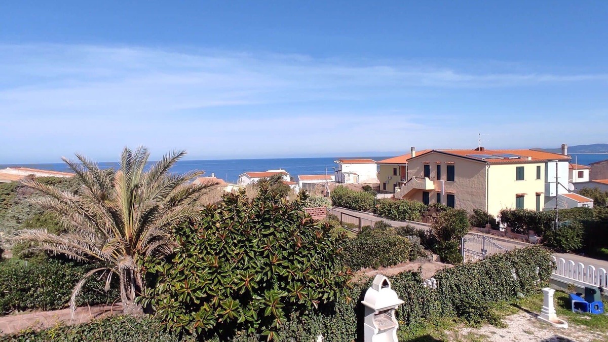 Northern Sardinia Apartment | Nice apartment for 4 guests with WIFI, pool, TV and balcony, close to Castelsardo
