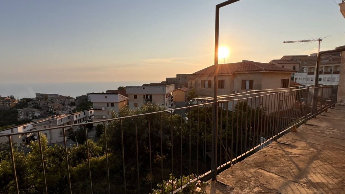 Fuscaldo Apartment | Nice apartment in the historic center of Fuscaldo for families