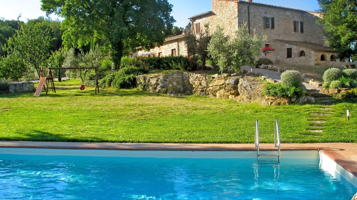 Gambassi Terme Villa | Nice apartment in villa with WIFI, pool, A/C, TV, terrace, panoramic view, close to San Gimignano